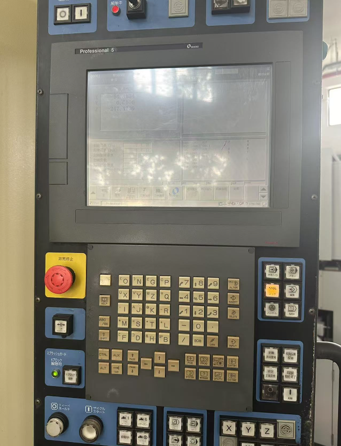 日本牧野MAKINO V99立式加工中心江苏昆山二手立式加工中心 日本牧野MAKINO V99立式加工中心江苏昆山二手立式加工中心