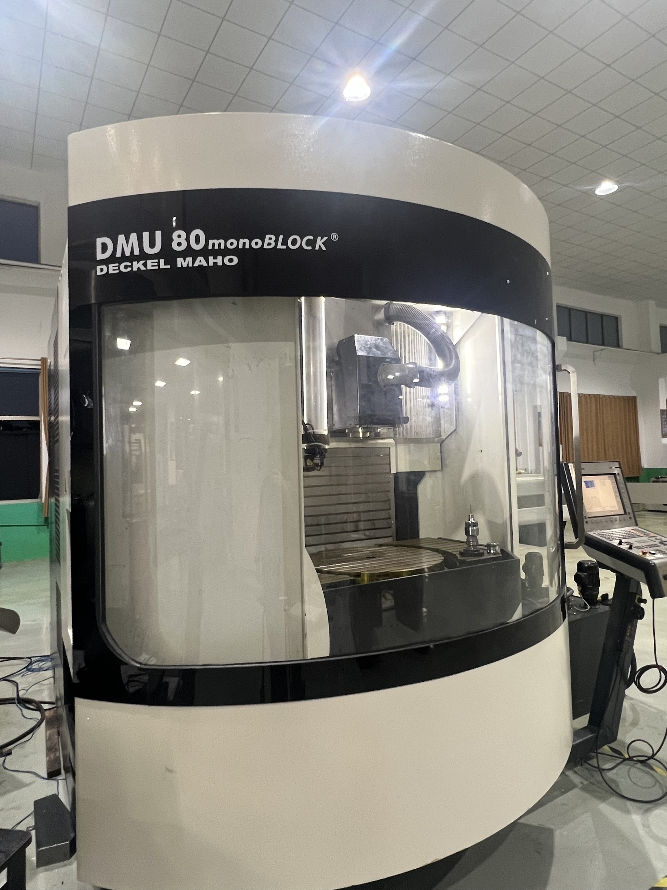 德国德马吉DMU 80 MONOBLOCK五轴加工中心江苏昆山二手机床 德国德马吉DMU 80 MONOBLOCK五轴加工中心江苏昆山二手机床